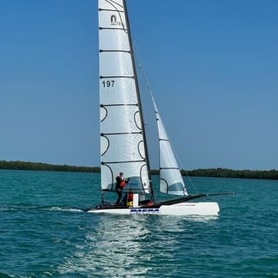 catamarani f18